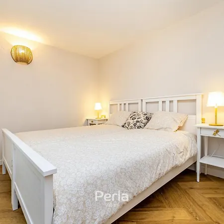 Casa Lyra With Heated Pool In Novigrad 800m From The 度假居