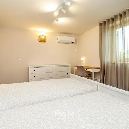Casa Lyra With Heated Pool In Novigrad 800m From The 度假居 *