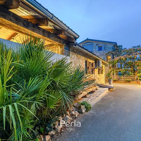 Casa Lyra With Heated Pool In Novigrad 800m From The 度假居 *