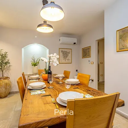 Casa Lyra With Heated Pool In Novigrad 800m From The 度假居 Novigrad Istria