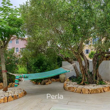 Casa Lyra With Heated Pool In Novigrad 800m From The 度假居