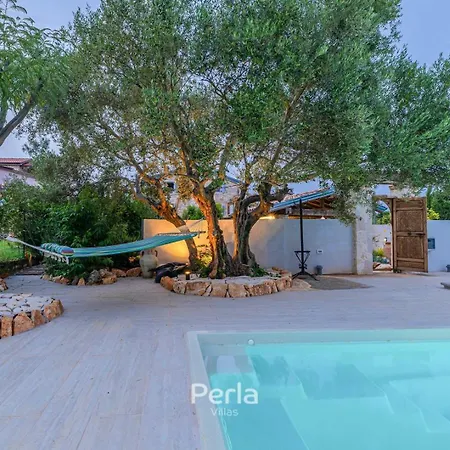 Casa Lyra With Heated Pool In Novigrad 800m From The * Novigrad Istria